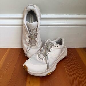 HOKA Transport Eggnog Off-White/Cream Commuter Travel Sneakers sz 7.5 WIDE